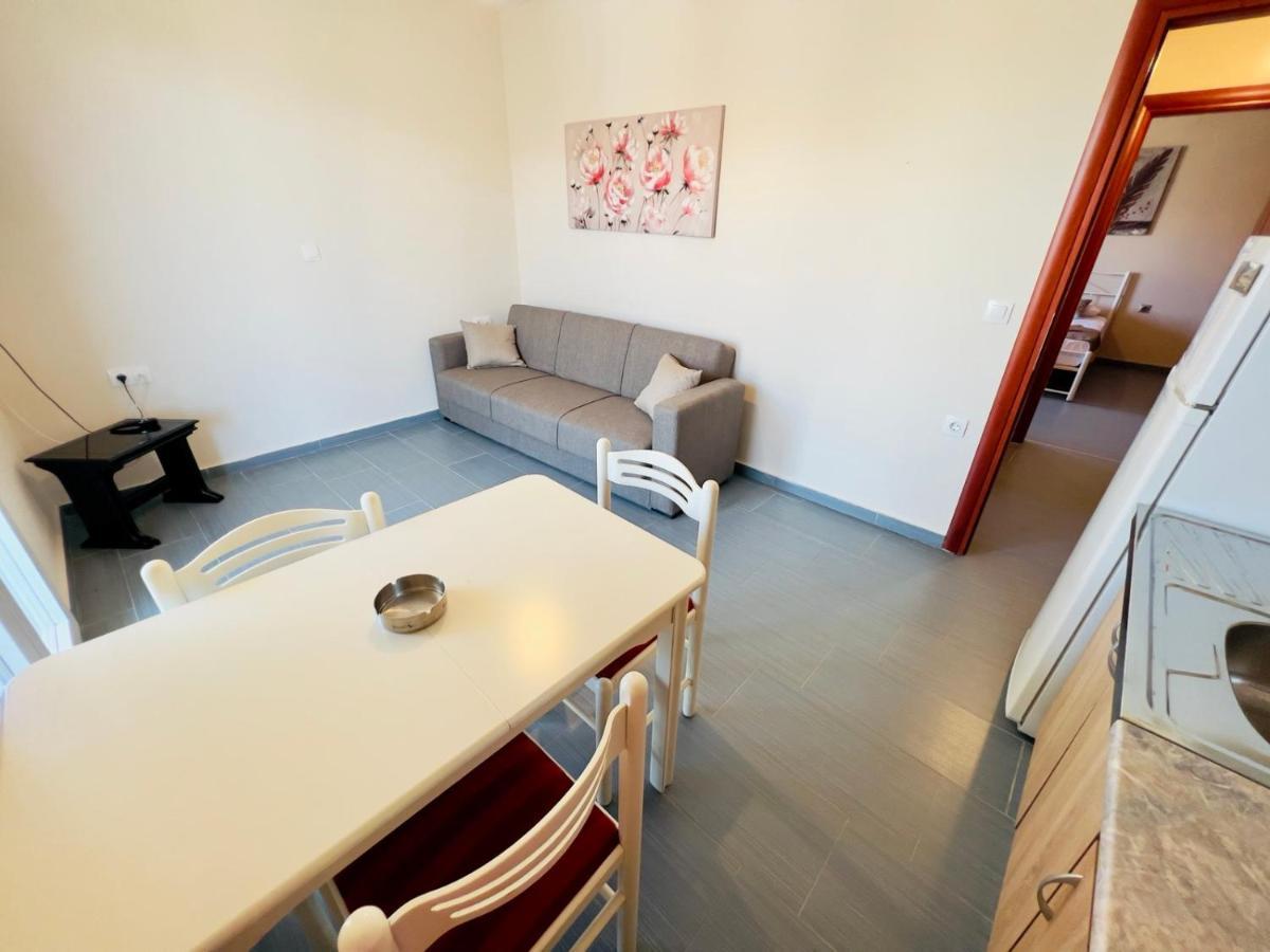 Geka'S Apartment Скала-Рахониу Екстериор снимка