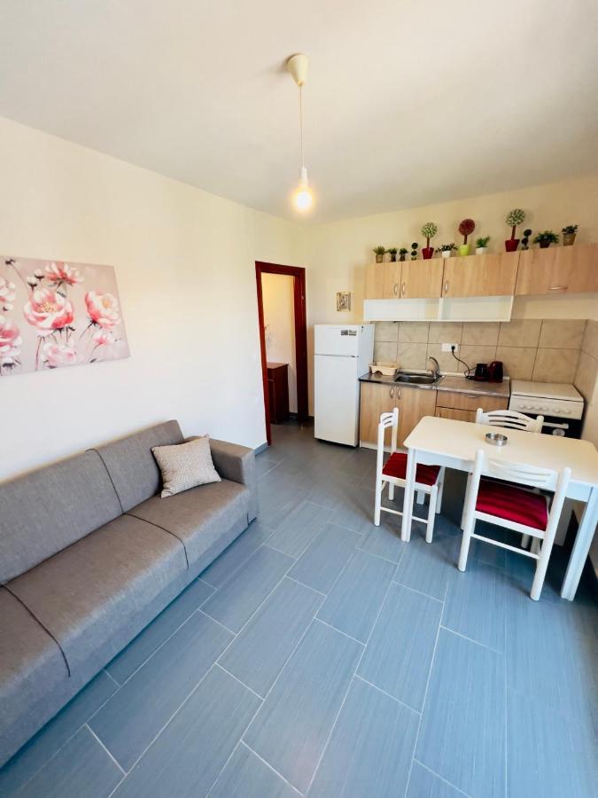 Geka'S Apartment Скала-Рахониу Екстериор снимка